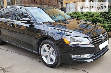 Седан Volkswagen Passat 2012 в Киеве