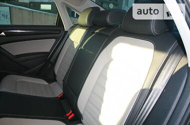 Седан Volkswagen Passat 2015 в 