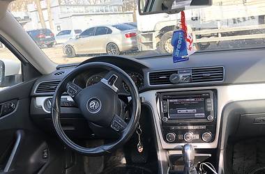Седан Volkswagen Passat 2012 в 