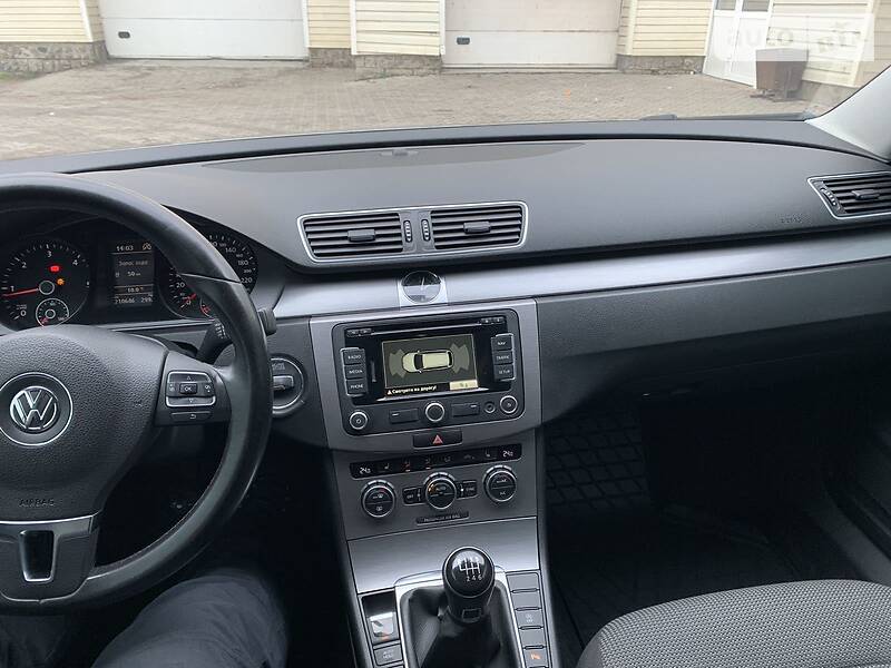 Універсал Volkswagen Passat 2014 в Кропивницькому
