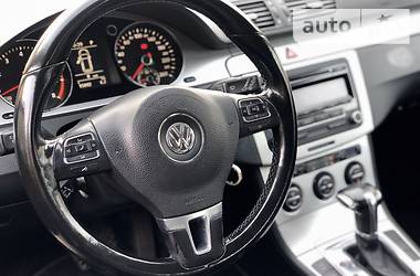 Універсал Volkswagen Passat 2009 в 