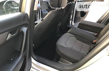 Універсал Volkswagen Passat 2011 в 