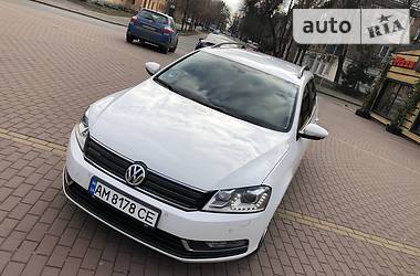 Универсал Volkswagen Passat 2011 в Киеве