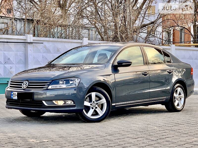Седан Volkswagen Passat 2011 в 