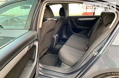 Седан Volkswagen Passat 2011 в 