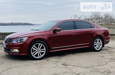 Седан Volkswagen Passat 2016 в 