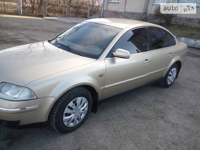 Седан Volkswagen Passat 2002 в Івано-Франківську
