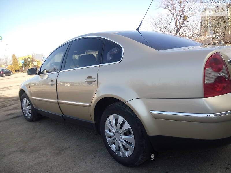 Седан Volkswagen Passat 2002 в Івано-Франківську