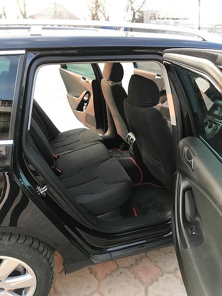 Універсал Volkswagen Passat 2006 в Ізюмі