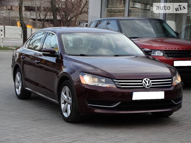 Седан Volkswagen Passat 2013 в Дніпрі