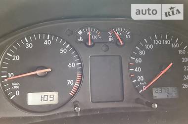 Седан Volkswagen Passat 2000 в 