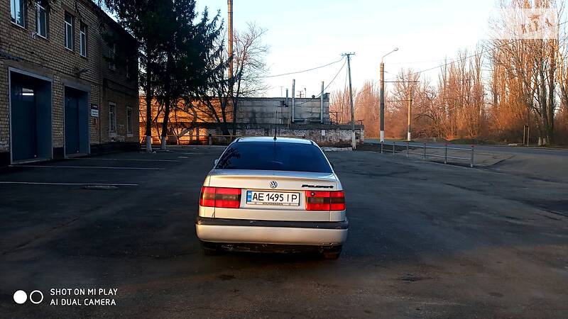 Седан Volkswagen Passat 1995 в Кривому Розі