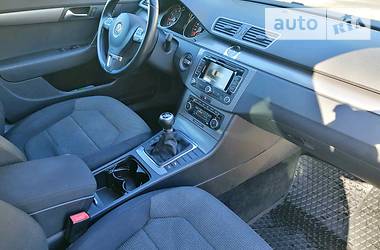 Універсал Volkswagen Passat 2011 в 
