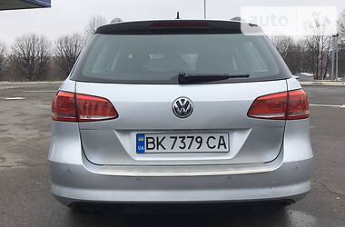 Универсал Volkswagen Passat 2012 в Ровно