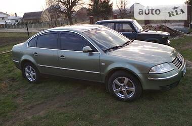 Седан Volkswagen Passat 2002 в Львові