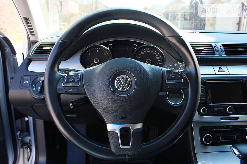 Універсал Volkswagen Passat 2009 в Львові