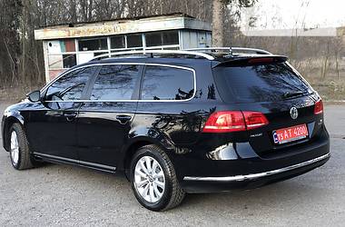 Універсал Volkswagen Passat 2012 в 