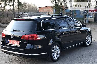 Універсал Volkswagen Passat 2012 в 