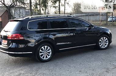 Універсал Volkswagen Passat 2012 в 