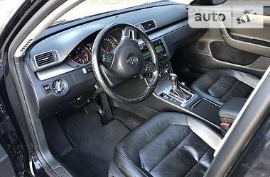 Універсал Volkswagen Passat 2012 в 