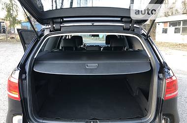 Універсал Volkswagen Passat 2012 в 