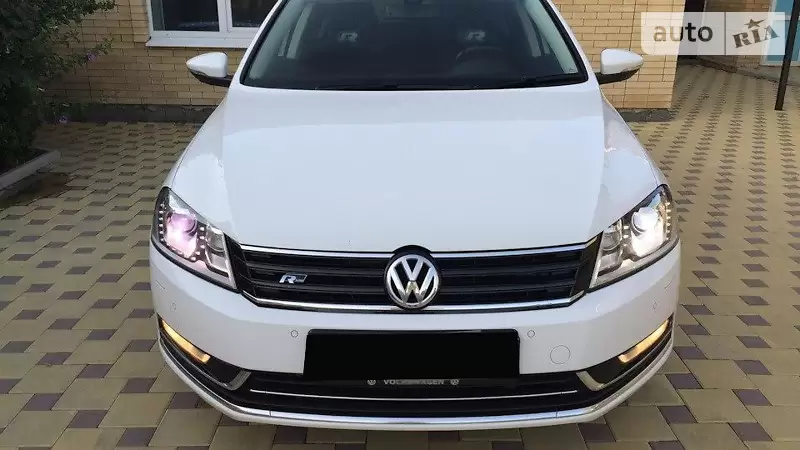 Седан Volkswagen Passat 2013 в 