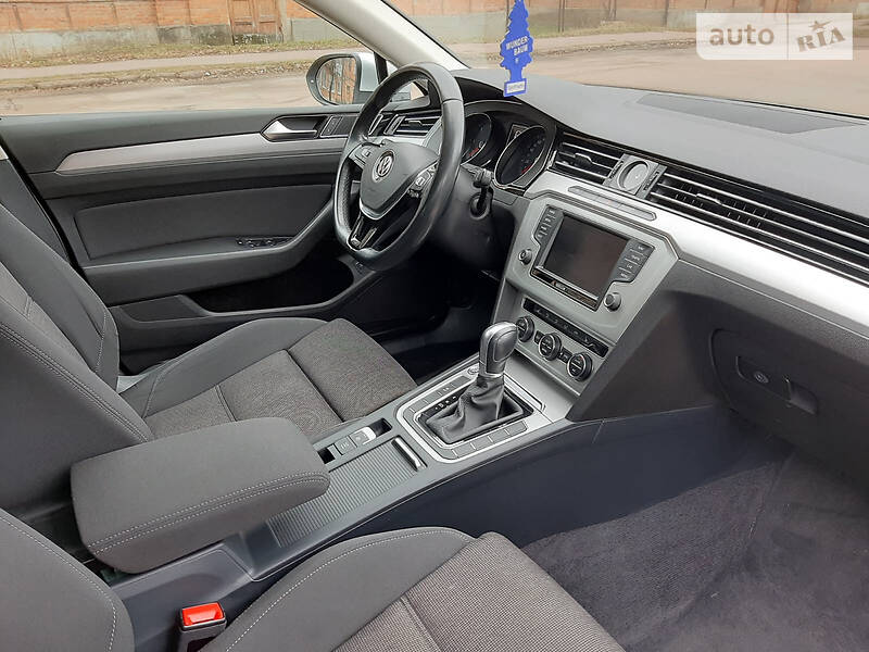 Універсал Volkswagen Passat 2015 в Бердичеві