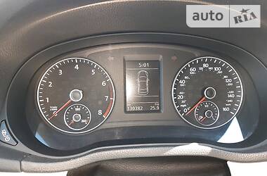 Седан Volkswagen Passat 2013 в 