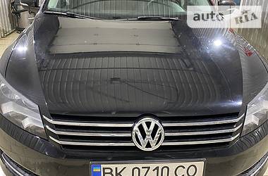 Седан Volkswagen Passat 2013 в Вараші