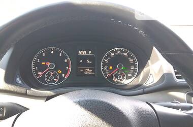 Седан Volkswagen Passat 2015 в 