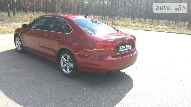 Седан Volkswagen Passat 2015 в Вишгороді
