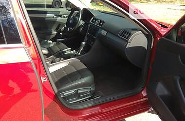 Седан Volkswagen Passat 2015 в 