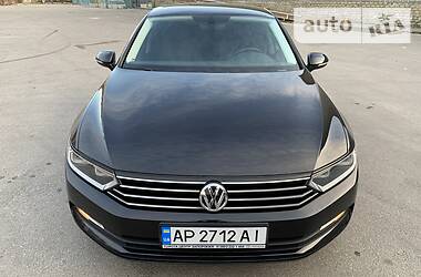 Седан Volkswagen Passat 2015 в 