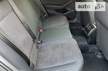 Седан Volkswagen Passat 2015 в 