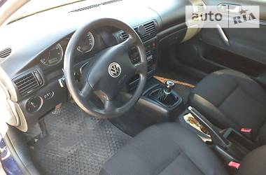 Універсал Volkswagen Passat 2002 в 