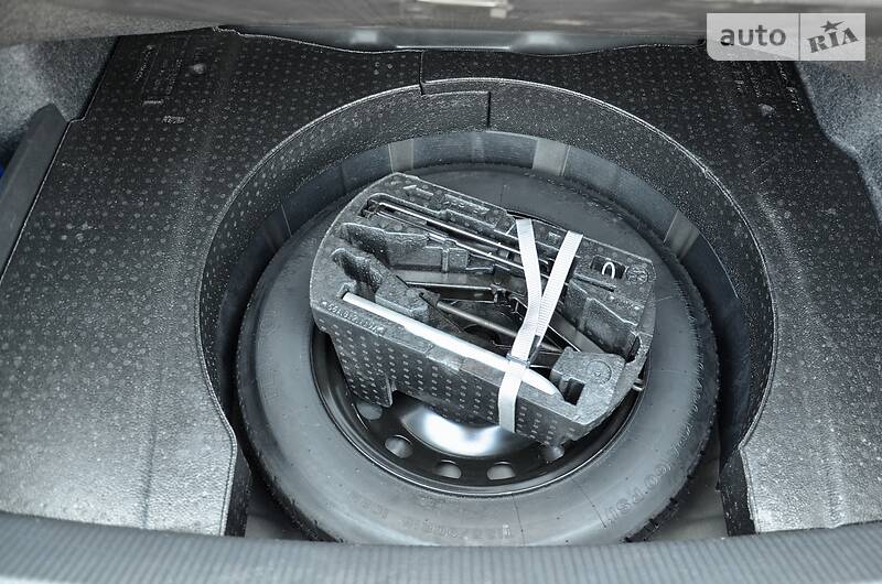 Седан Volkswagen Passat 2018 в Києві