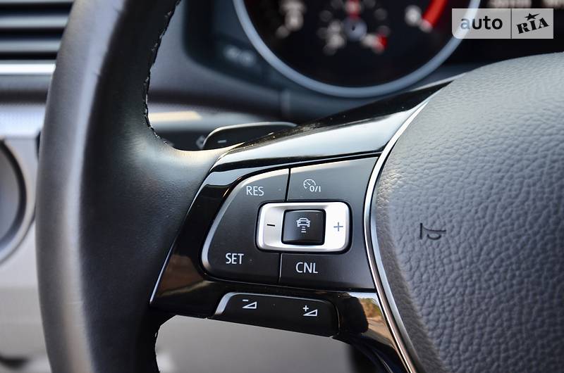Седан Volkswagen Passat 2018 в Києві