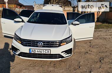 Седан Volkswagen Passat 2017 в Вінниці