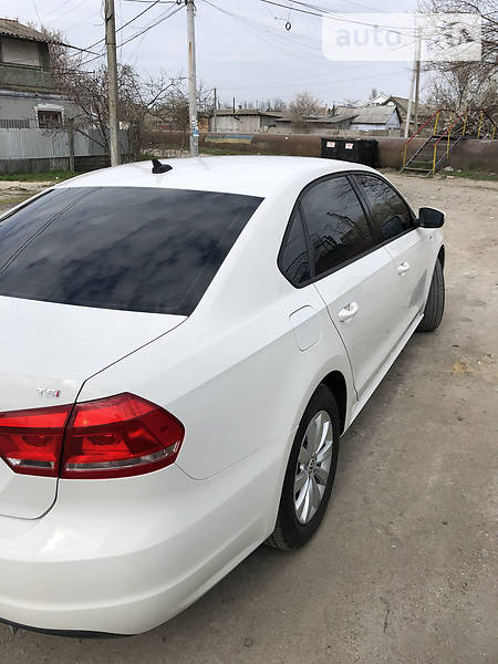 Седан Volkswagen Passat 2014 в Одесі