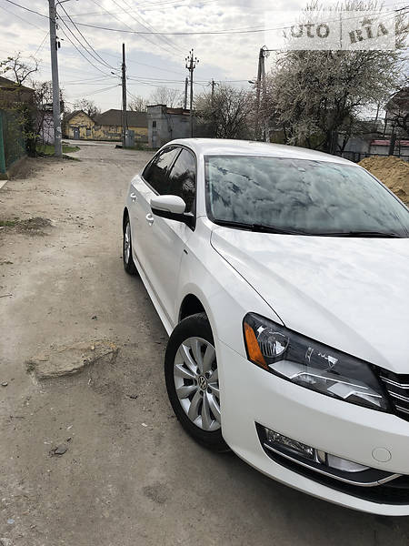 Седан Volkswagen Passat 2014 в Одесі