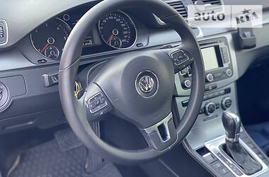 Універсал Volkswagen Passat 2011 в 
