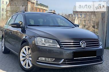 Універсал Volkswagen Passat 2011 в 