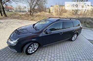 Універсал Volkswagen Passat 2011 в 