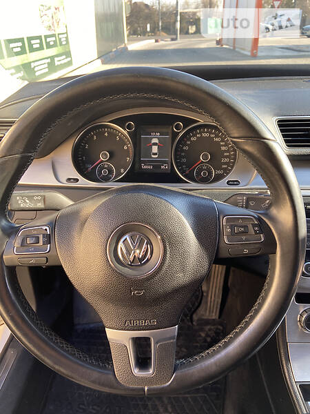 Седан Volkswagen Passat 2011 в Одессе фото 13 Седан Volkswagen Passat 2011 в Одессе
