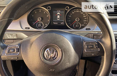 Седан Volkswagen Passat 2011 в 