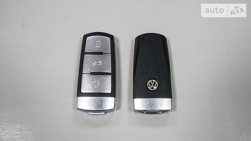 Седан Volkswagen Passat 2011 в Львове
