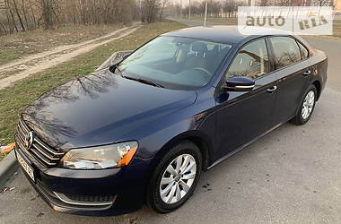 Седан Volkswagen Passat 2013 в 