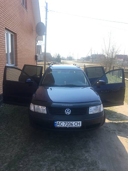 Універсал Volkswagen Passat 2000 в Камені-Каширському