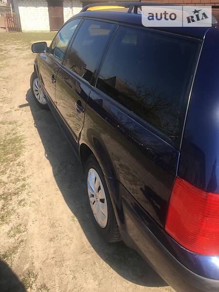 Універсал Volkswagen Passat 2000 в Камені-Каширському