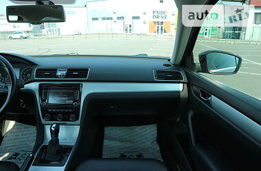 Седан Volkswagen Passat 2012 в 